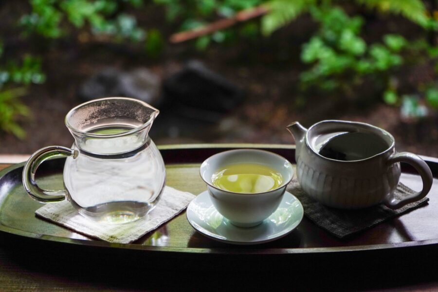 白山比咩神社への参拝に寄せて──心を浄める白茶の物語